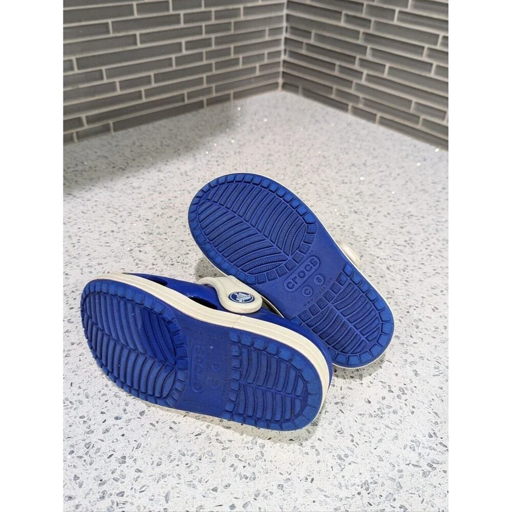 CROCS bump it